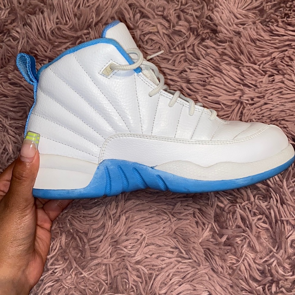 White and blue 12s